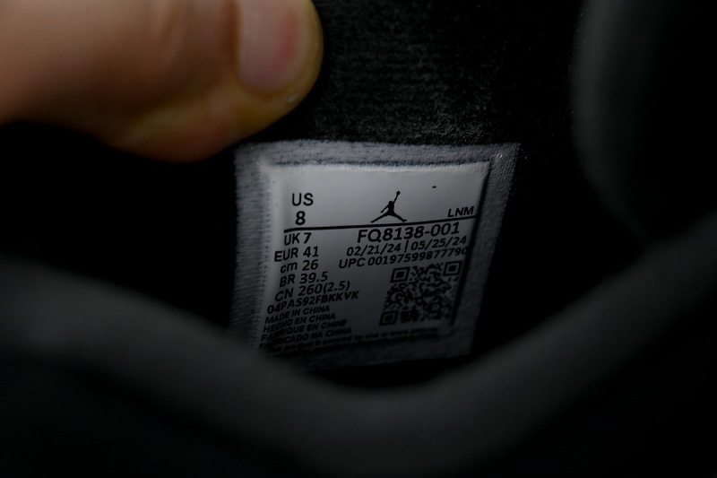 【DA0Y3】白黑 Y3版本乔丹4代篮球鞋 FQ8138-001 Air Jordan 4 Retro “White Thunder”
