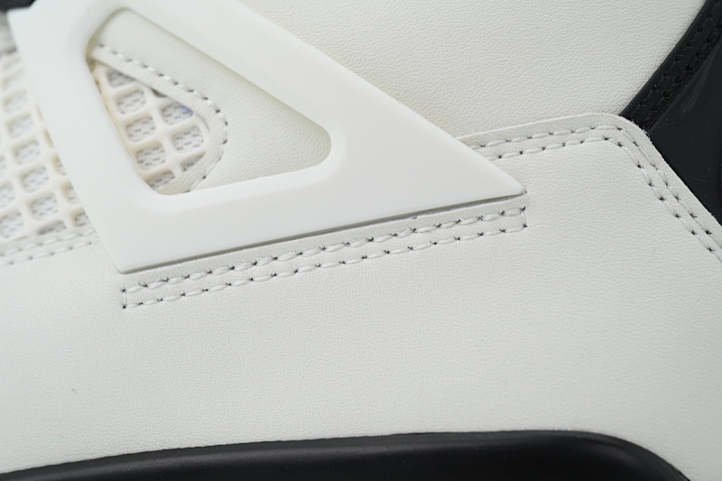 【CA5KZ】白黑红 KZ版乔丹4代篮球鞋 IM4002-100 Air Jordan 4 Retro White Black And Red
