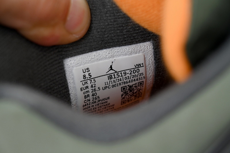 【BA7PB】军绿 乔丹4代篮球鞋 IB1519-200 Undefeated x Air Jordan 4 Retro