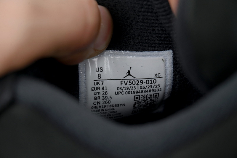 yupoo_339335_b7ce1bca.jpg 【CA5RN】复刻黑猫 乔丹4代篮球鞋 FV5029-010 Air Jordan 4“Black Cat”