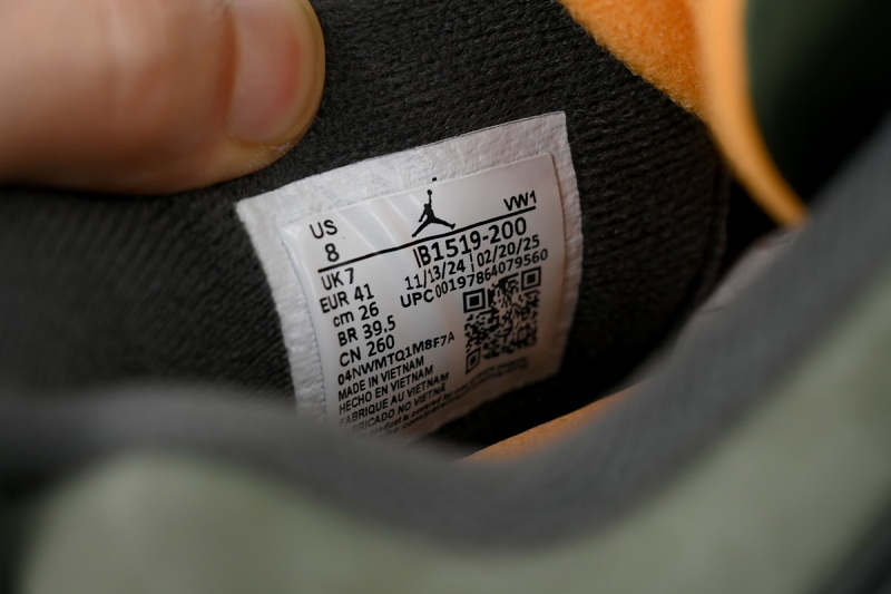 【DA5KZ】-56绿黑 KZ头层乔丹4代篮球鞋  IB1519-200 Undefeated x Air Jordan 4 Retro 2025