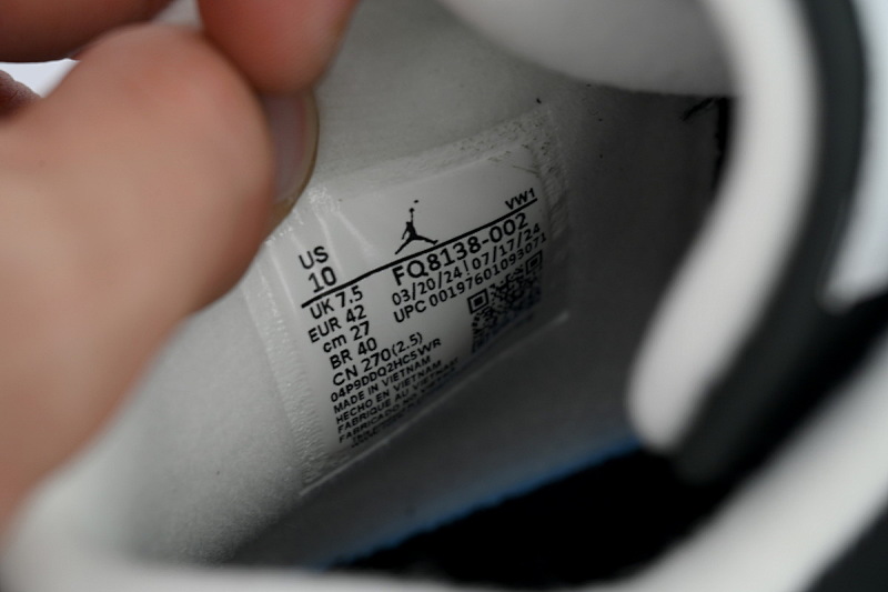 【BA7PB】新恐惧  乔丹4代篮球鞋  FQ8138-002 Air Jordan 4 “Fear”