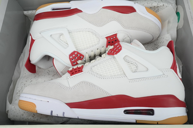 yupoo_342749_21c2e229.jpg 【CA0XH】白红SB 头层皮乔丹4代篮球鞋 DR5415-106 Nike SB x Air Jordan 4 Retro SP 'Varsity Red'