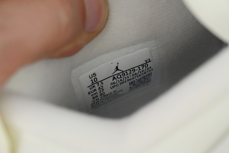 【BA7PB】米白金 本地版乔丹4代篮SB联名球鞋 AQ9129-170 Nike Air Jordan 4 WMNS "Sail"