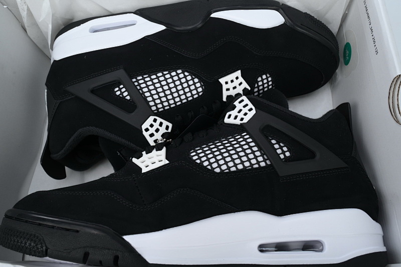 【CA0XH】黑白雷公 头层皮乔丹4代篮球鞋 FQ8138-001 Air Jordan 4 Retro “White Thunder”