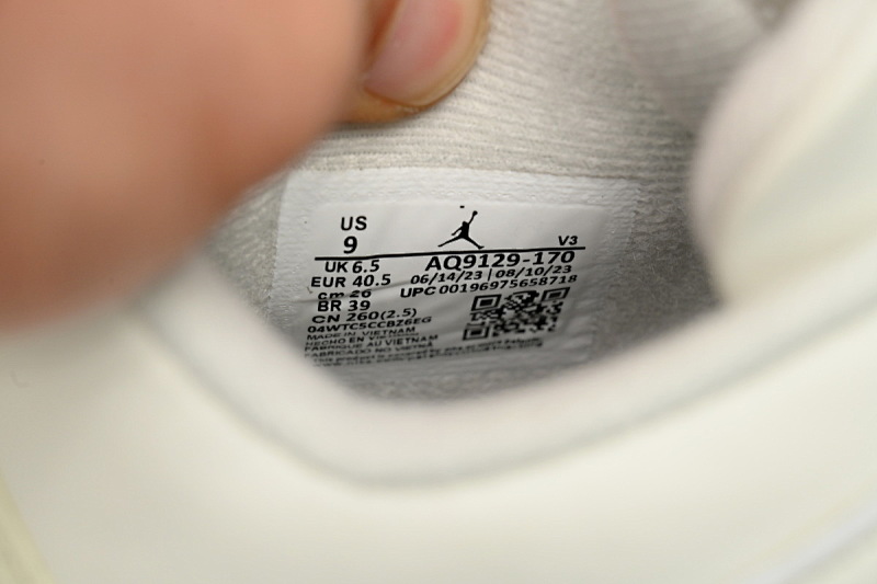 【CA0XH】白金扣 头层皮乔丹4代篮SB联名球鞋 AQ9129-170 Nike Air Jordan 4 WMNS "Sail"