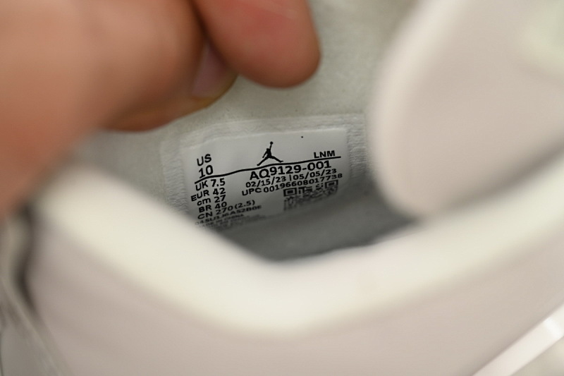 【BA7PB】灰色 公司级乔丹4代篮球鞋 AQ9129-001 Air Jordan 4 WMNS “Frozen Moments”