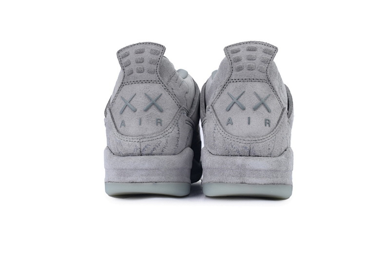 yupoo_344427_ba3cf429.jpg 【DA1PB】KAWS灰 头层全麂皮乔丹4代篮球鞋 930155-003 KAWS X Air Jordan 4 Retro KAWS Grey