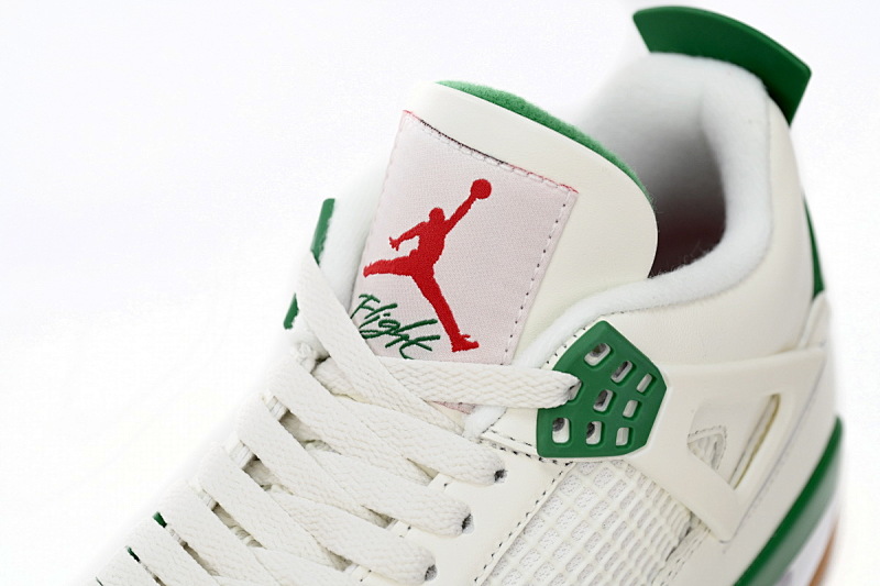 【CA0XH】SB联名 头层皮乔丹4代篮球鞋SB联名球鞋 DR5415-103 Nike SB x Air Jordan 4 “Pine Green”Calaite