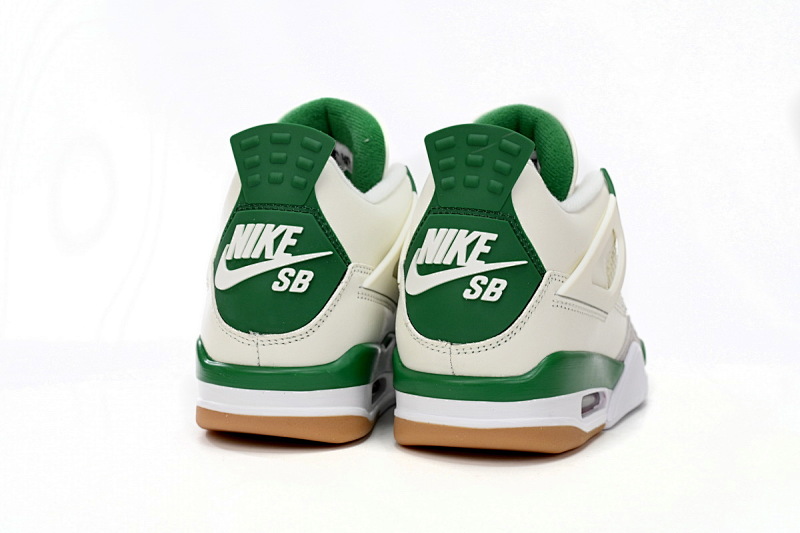 【CA0XH】SB联名 头层皮乔丹4代篮球鞋SB联名球鞋 DR5415-103 Nike SB x Air Jordan 4 “Pine Green”Calaite