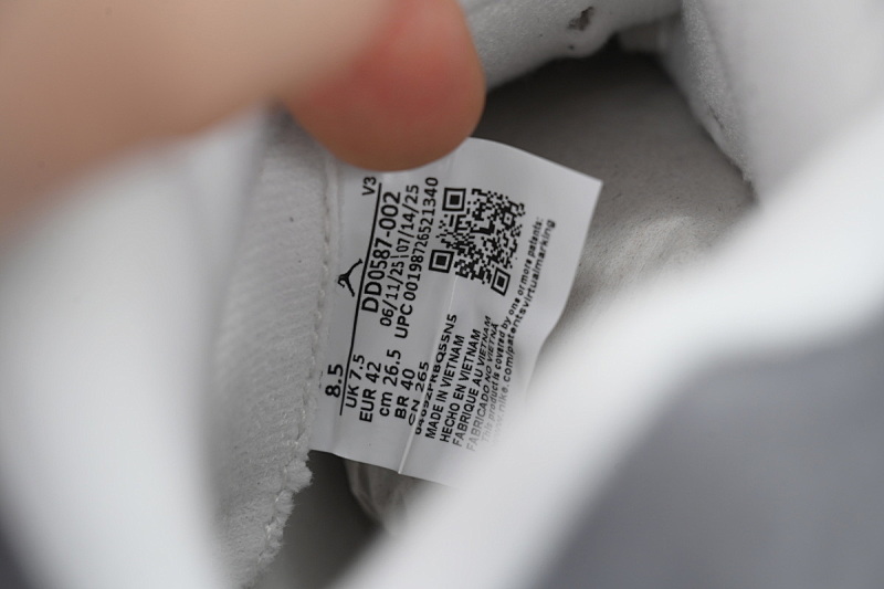 yupoo_345305_898842c0.jpg 【EA5LR】狼灰 LJR版本乔丹5代 DD0587-002 Air Jordan 5 Retro 'Wolf Grey' 2026