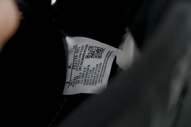 yupoo_345354_982ed13d.jpg 【CA3DJ】J5黑猫 乔丹5代篮球鞋 FZ2239-001 Air Jordan 5 Retro Black Cat