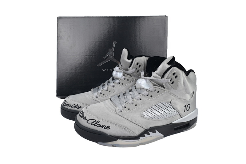 【CA3DJ】绸缎 乔丹5代篮球鞋 IO2038-001 Wmns Air Jordan 5 Retro 'Wings'