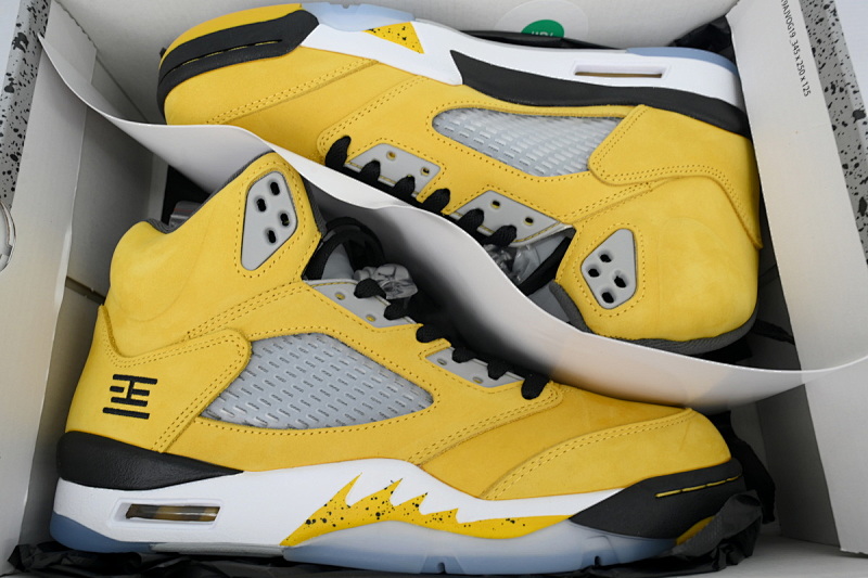 yupoo_345690_5a7985b7.jpg 【DA0OG】AJ5黄 OG版乔丹5代篮球鞋 IO3372-700 Air Jordan 5 Retro T23 'Tokyo' 2025