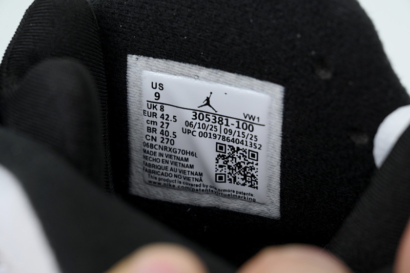 【DA0XP】兔八哥  XP版本AJ8系列男士运动鞋 305381-100 Air Jordan 8 Retro 'Bugs Bunny'