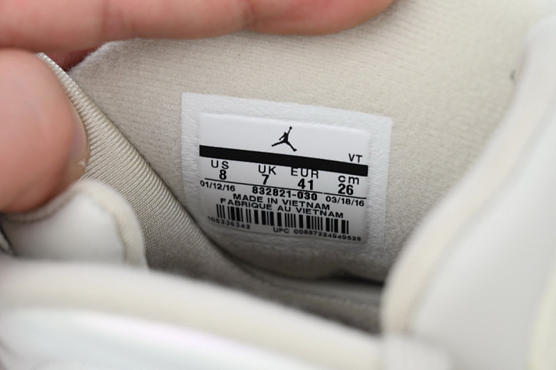 yupoo_347356_d3f33af3.jpg 【DN7DJ】香槟 耐克 AJ8系列男士运动鞋 832821-030 Air Jordan 8 Retro C&C 'Trophy'