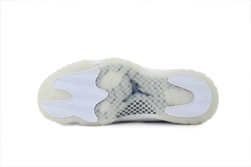 【EH5OG】白联名 OG版乔丹11代篮球运动鞋 IV7639-100 Comme des GarçOns x Air Jordan 11 Retro 'White'