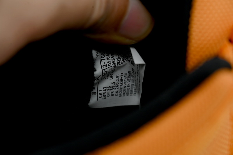 【CH1DJ】橘黄 乔丹11代篮球鞋运动鞋 CT8012-700 Air Jordan 11 Retro Orange
