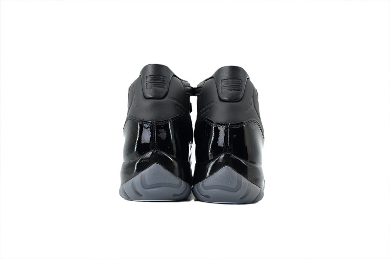 【DH0XP】全黑联名 XP版乔丹11代篮球运动鞋 IV7639-001 Comme des GarçOns x Air Jordan 11 Retro 'Black'