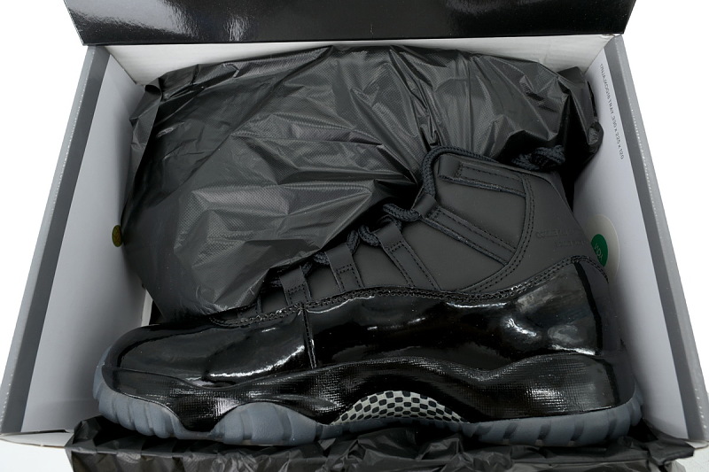 【DH0XP】全黑联名 XP版乔丹11代篮球运动鞋 IV7639-001 Comme des GarçOns x Air Jordan 11 Retro 'Black'