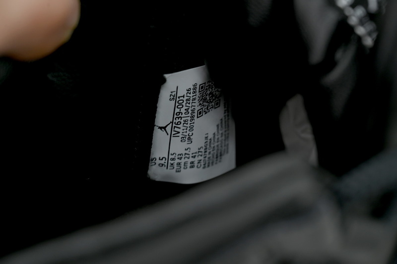 【DH0XP】全黑联名 XP版乔丹11代篮球运动鞋 IV7639-001 Comme des GarçOns x Air Jordan 11 Retro 'Black'