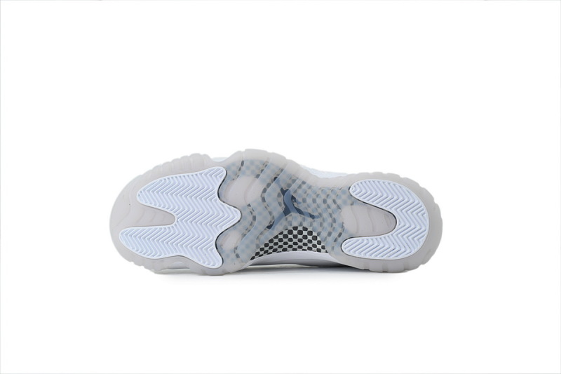 【DH0XP】CDG联名白 XP版乔丹11代篮球运动鞋 IV7639-100 Comme des GarçOns x Air Jordan 11 Retro 'White'