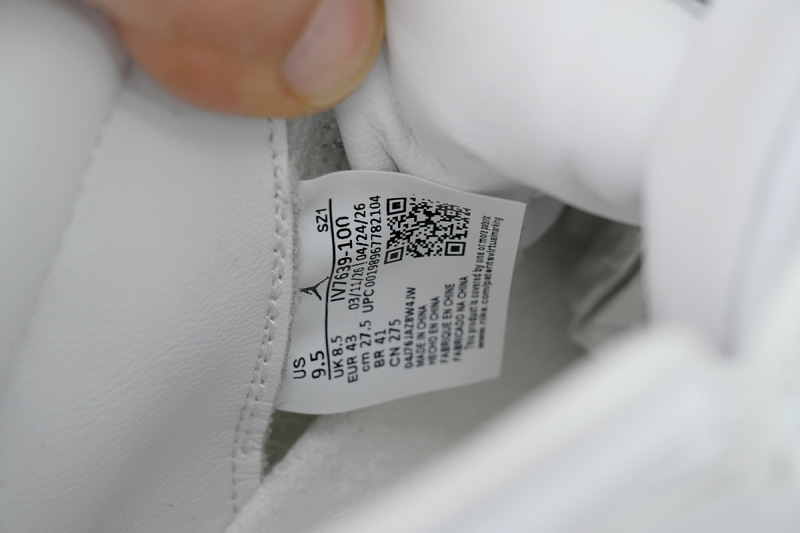 【DH0XP】CDG联名白 XP版乔丹11代篮球运动鞋 IV7639-100 Comme des GarçOns x Air Jordan 11 Retro 'White'