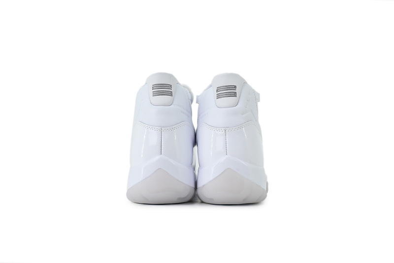 【DH0XP】CDG联名白 XP版乔丹11代篮球运动鞋 IV7639-100 Comme des GarçOns x Air Jordan 11 Retro 'White'