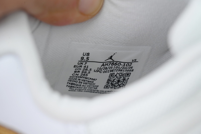 【CH1DJ】母亲节限定 乔丹11代篮球鞋运动鞋 AH7860-102 Wmns Air Jordan 11 Low 'Mother's Day'