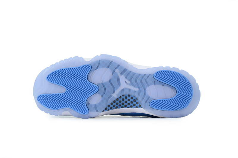 【BH3XH】复刻低北卡蓝  真碳头层乔丹11代篮球运动鞋  FV5104-100 Air Jordan 11 Retro Low 'UNC' 2026