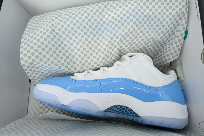 【BH3XH】复刻低北卡蓝  真碳头层乔丹11代篮球运动鞋  FV5104-100 Air Jordan 11 Retro Low 'UNC' 2026