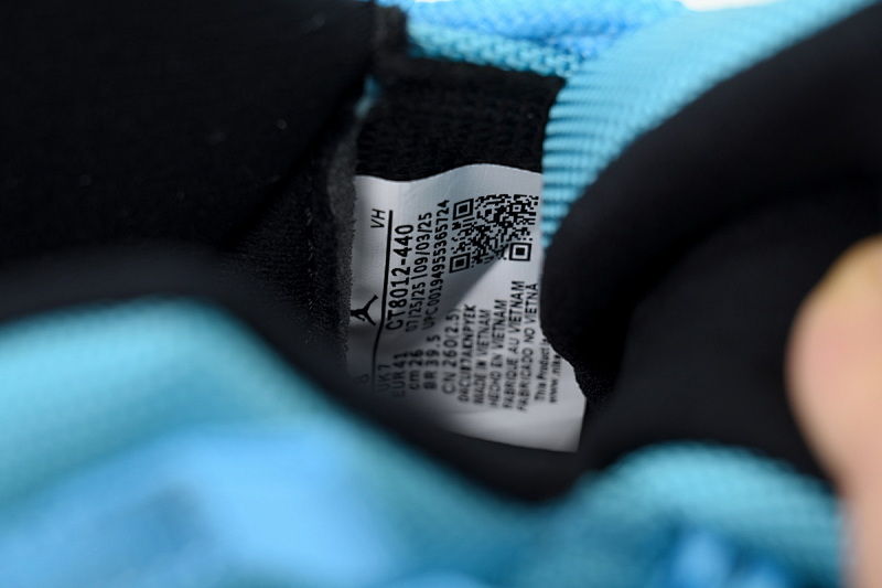 【CH1DJ】水月蓝  乔丹11代篮球鞋运动鞋 CT8012-440 Air Jordan 11 Retro Water Moon Blue