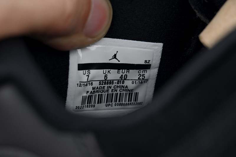 yupoo_349895_60e25e77.jpg 【BH3XH】伯爵 真碳头层乔丹11代篮球运动鞋 528895-010 Air Jordan 11 Retro Low 'Barons'