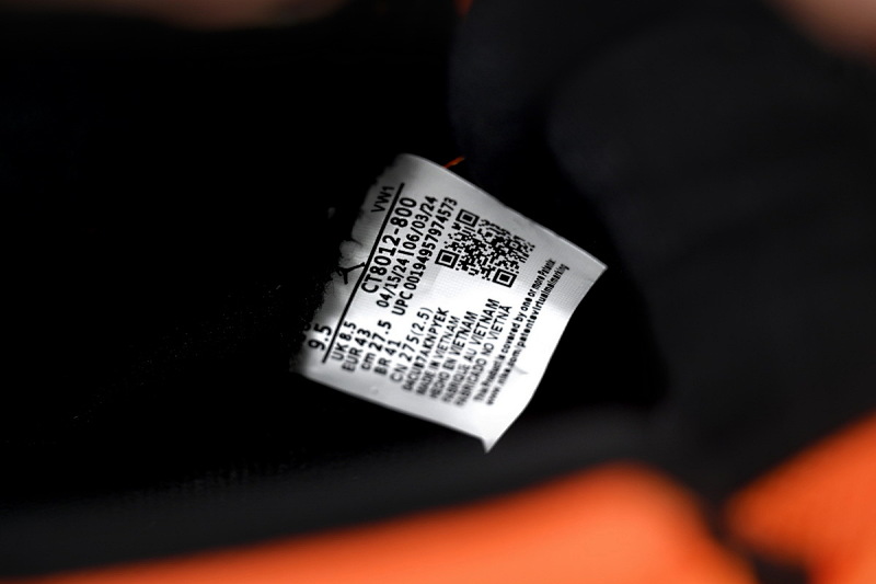 【CH1DJ】黑橙 乔丹11代篮球鞋运动鞋 CT8012-800 Air Jordan 11 Retro "Black Orange”