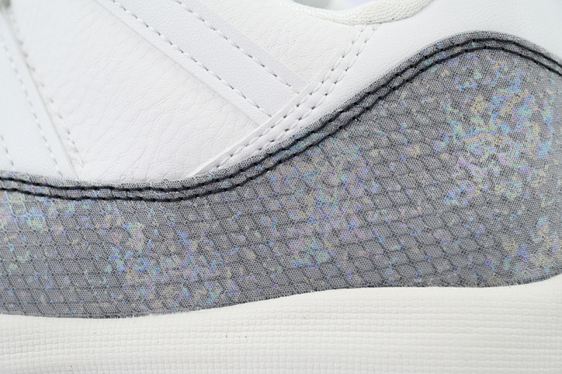 【BH3XH】低帮蛇年限定 真碳头层乔丹11代篮球运动鞋 HQ7000-001 Air Jordan 11 Low “Snakeskin”