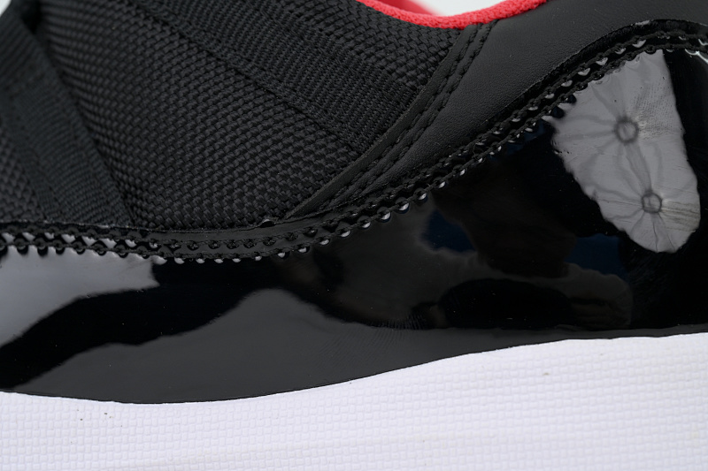 【BH3XH】低帮黑红 真碳头层乔丹11代篮球运动鞋 528895-012 Air Jordan 11 Retro Low Bred