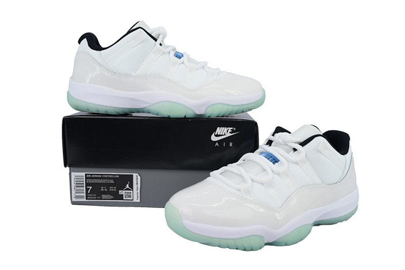 【BH3XH】低帮白玉 真碳头层乔丹11代篮球运动鞋 AV2187-117 Air Jordan 11 Retro Low Legend Blue