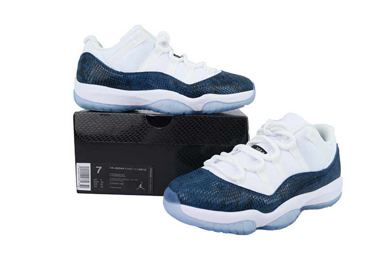 【BH3XH】低帮蓝蛇 真碳头层乔丹11代篮球运动鞋 CD6846-102 Air Jordan 11 Retro Low Navy Snakeskin