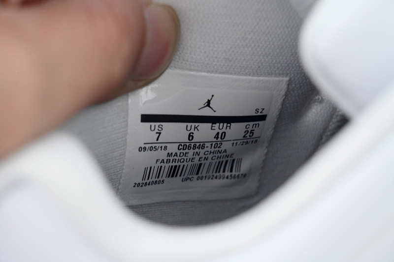 【BH3XH】低帮蓝蛇 真碳头层乔丹11代篮球运动鞋 CD6846-102 Air Jordan 11 Retro Low Navy Snakeskin