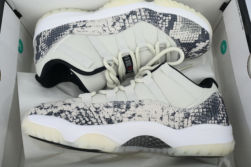 【BH3XH】低帮白蛇 真碳头层乔丹11代篮球运动鞋 CD6846-002 Air Jordan 11 Retro Low Light Bone Snakeskin