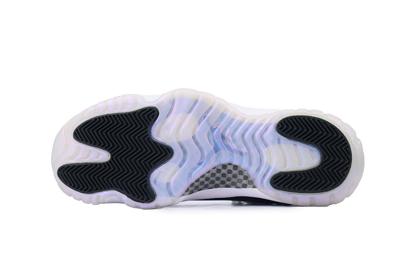 【BH3XH】低帮变色龙 真碳头层乔丹11代篮球运动鞋 528895-145 Air Jordan 11 Retro Low Emerald
