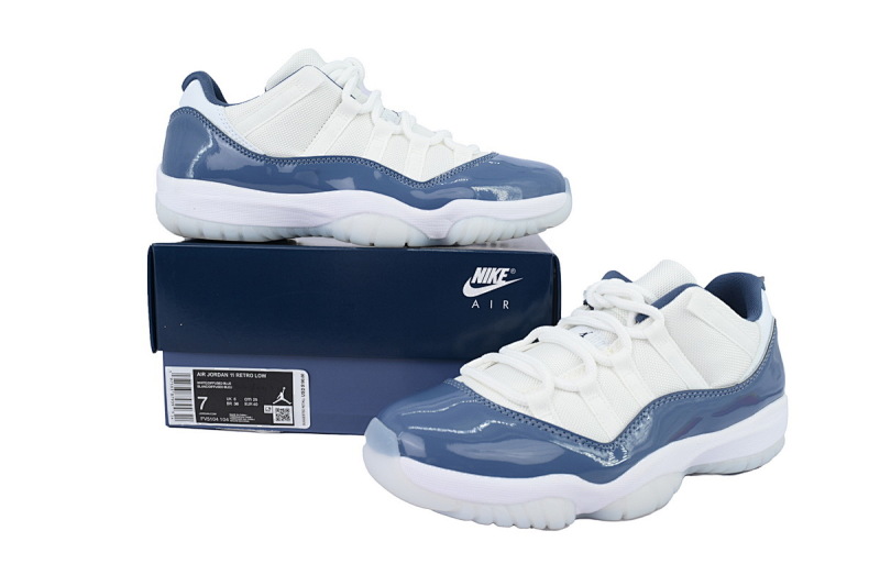 【BH3XH】低帮复古蓝 真碳头层乔丹11代篮球运动鞋 FV5104-104 Air Jordan 11 Low "Midnight Navy"