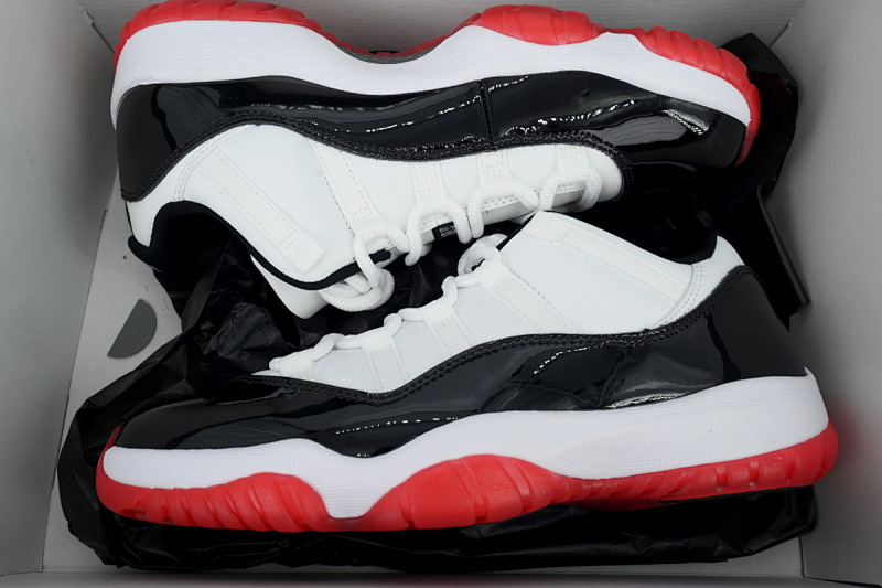 【BH3XH】低帮黑白红 真碳头层乔丹11代篮球运动鞋 AV2187-160 Air Jordan 11 Retro Low Concord Bred