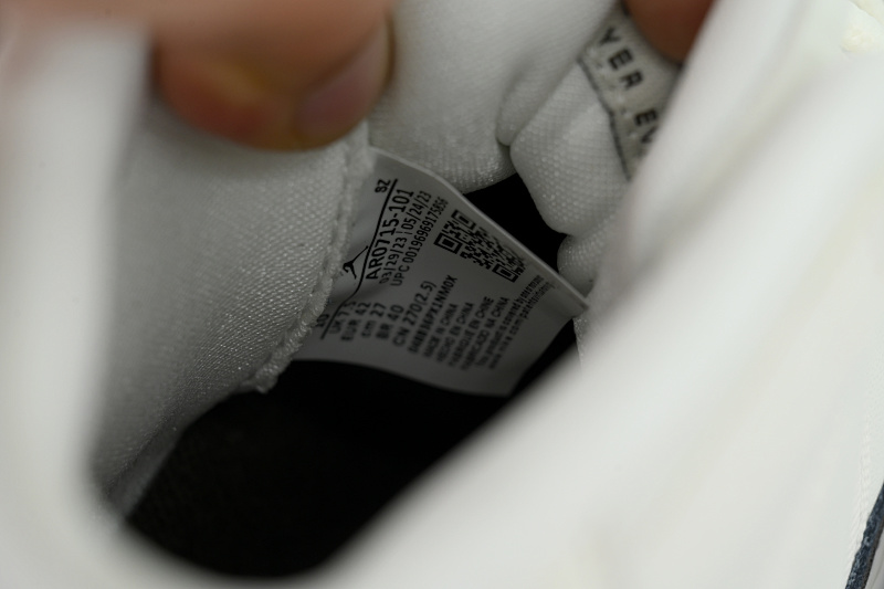 【BH3XH】樱花康扣 真碳头层乔丹11代篮球运动鞋 AH7860-101 Air Jordan 11 "Neapolitan"