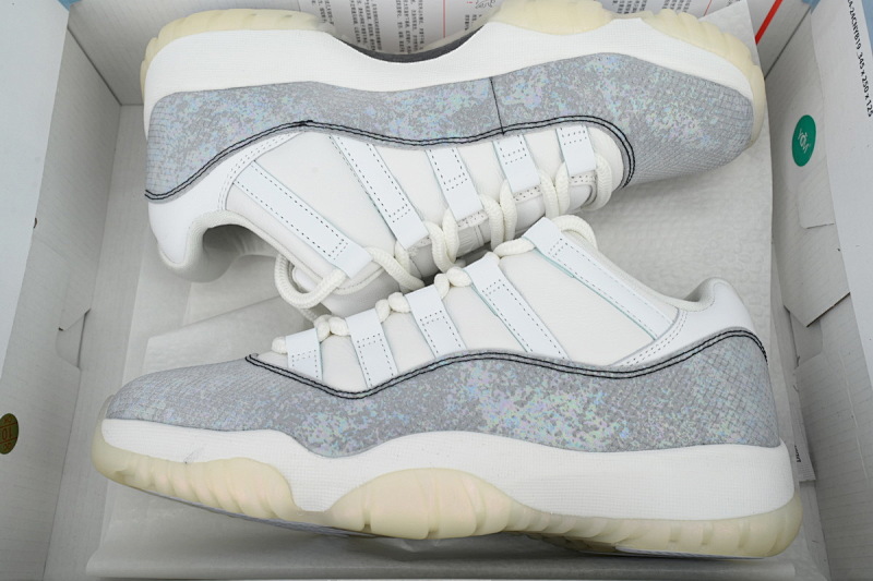 【DH0XP】蛇年彩喷 XP版乔丹11代篮球运动鞋 HQ7000-001 Air Jordan 11 Low “Snakeskin”