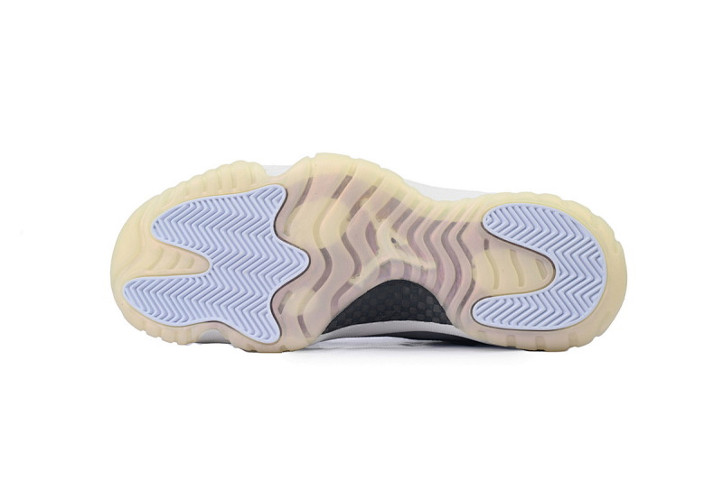 【DH0XP】蛇年彩喷 XP版乔丹11代篮球运动鞋 HQ7000-001 Air Jordan 11 Low “Snakeskin”