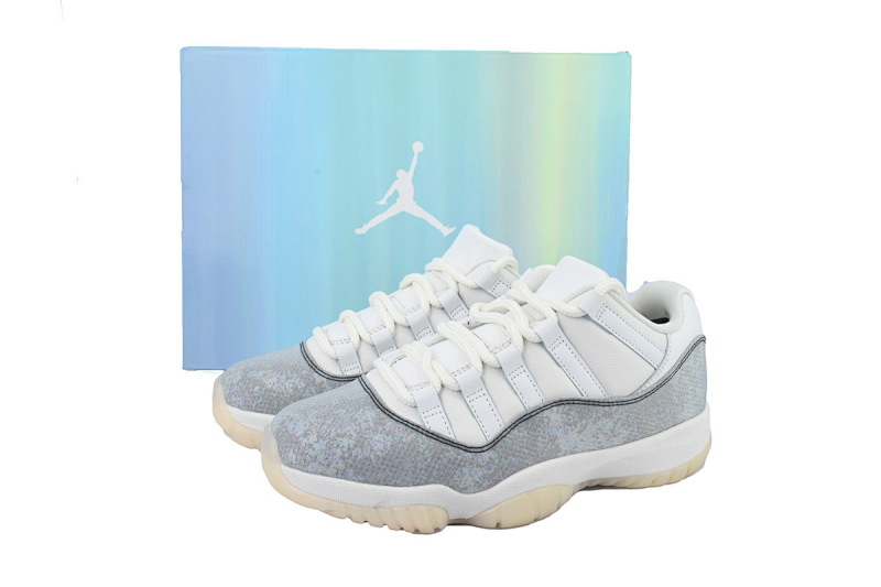 【DH0XP】蛇年彩喷 XP版乔丹11代篮球运动鞋 HQ7000-001 Air Jordan 11 Low “Snakeskin”