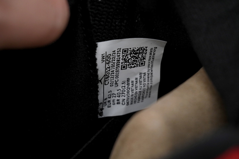 yupoo_350956_683b098d.jpg 【CH1DJ】黑红 乔丹11代篮球鞋运动鞋 CT8012-600 Air Jordan 11 Retro "Black Red”