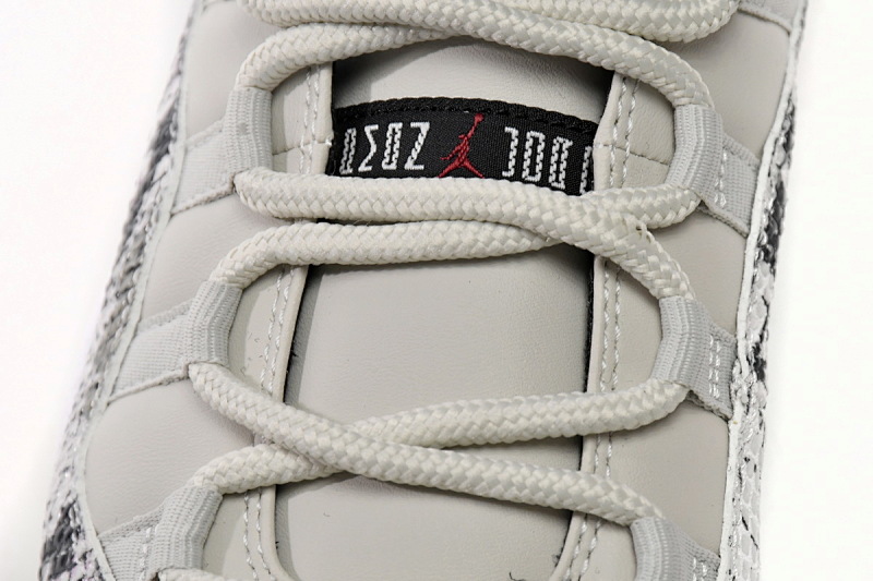yupoo_352186_1d765daf.jpg 【CH0XH】低帮白蛇 纯原级乔丹11代篮球鞋 CD6846-002 Air Jordan 11 Retro Low Light Bone Snakeskin