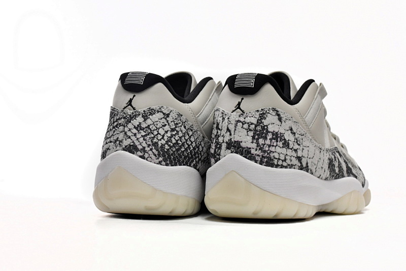 yupoo_352186_bff3ce74.jpg 【CH0XH】低帮白蛇 纯原级乔丹11代篮球鞋 CD6846-002 Air Jordan 11 Retro Low Light Bone Snakeskin